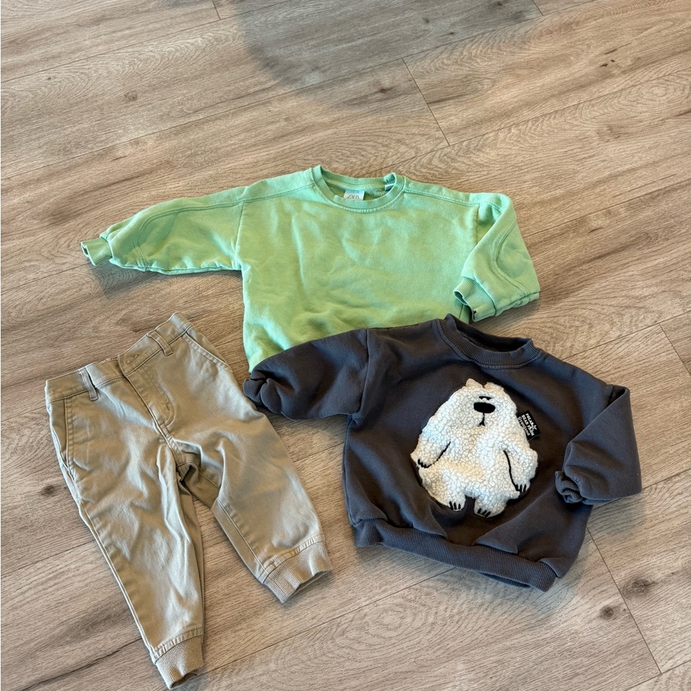 Zara Gray and green Sweatshirt with Janie and Jack beige chinos pants.